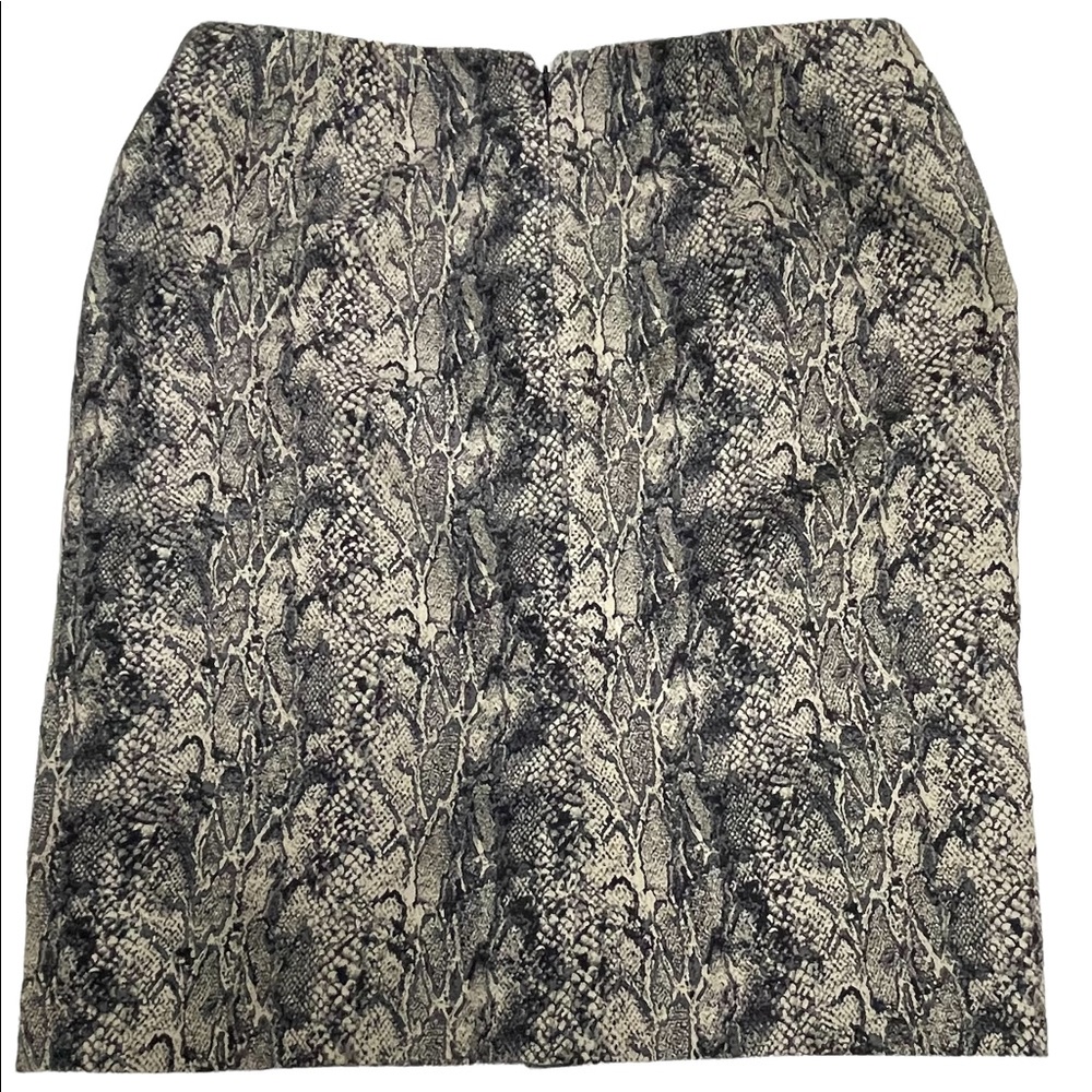 Talbots Petite casual pencil skirt can’t find
